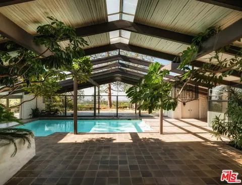 667 Ledo Way, Los Angeles, CA 90049