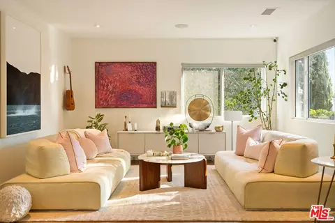 4128 Kenyon Ave, Los Angeles, CA 90066