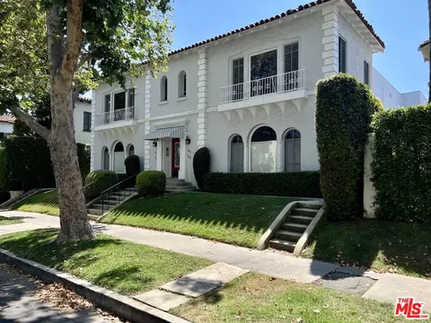 143 N Sycamore Ave, Los Angeles, CA 90036