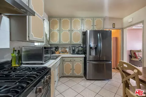 1127 W Arbutus St, Compton, CA 90220 photo 7