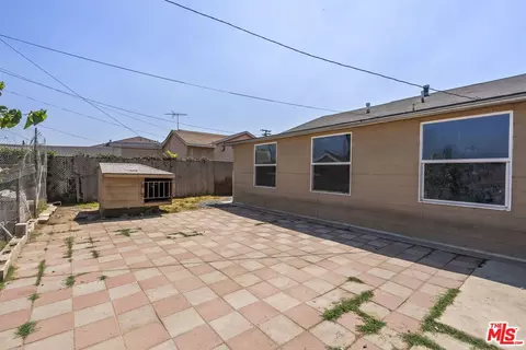 1127 W Arbutus St, Compton, CA 90220 photo 16