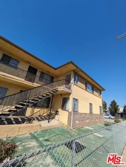 3305 W 21st St #6, Los Angeles, CA 90018