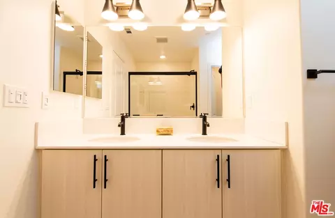 Bath - 4326 Maple Ln, Arcadia, CA 91006 photo 1 of 4