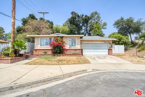 545 Stanton St, Pasadena, CA 91103 photo 8