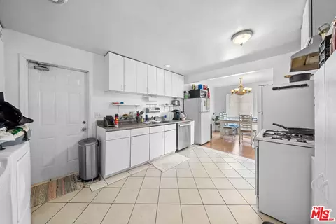 545 Stanton St, Pasadena, CA 91103 photo 18