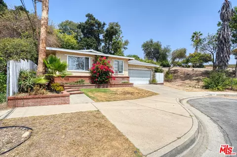 545 Stanton St, Pasadena, CA 91103 photo 7