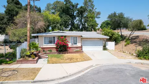 545 Stanton St, Pasadena, CA 91103 photo 5