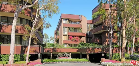 300 N Swall Dr #106, Beverly Hills, CA 90211