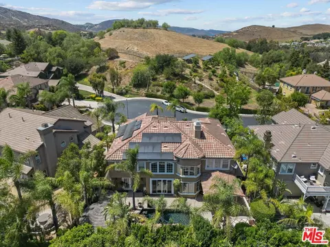 638 Oak Tree Ct, Simi Valley, CA 93065 photo 3