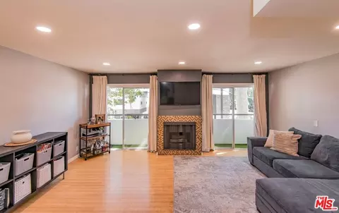 4702 Fulton Ave #107, Sherman Oaks, CA 91423