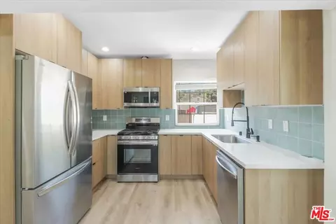 2147 N Eastern Ave, Los Angeles, CA 90032