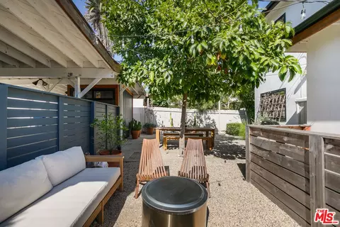 331 Brooks Ave #2, Venice, CA 90291 photo 26