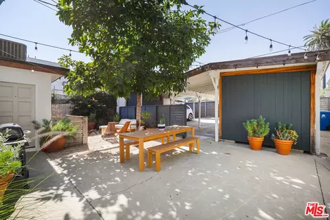 331 Brooks Ave #2, Venice, CA 90291 photo 22