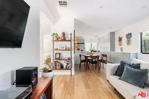 331 Brooks Ave #2, Venice, CA 90291 photo 10
