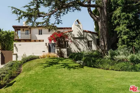 331 S Medio Dr, Los Angeles, CA 90049