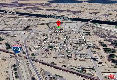 214 Race St, Needles, CA 92363