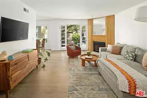 2219 S Bentley Ave #102, Los Angeles, CA 90064