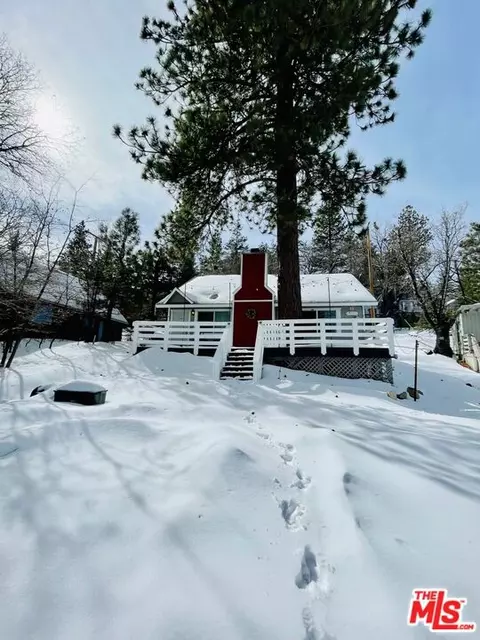 2337 Lookout Dr, Arrowbear Lake, CA 92382