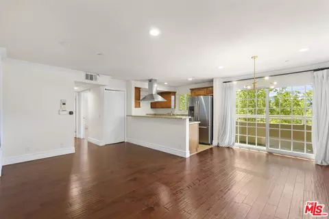 436 N Oxford Ave #106, Los Angeles, CA 90004