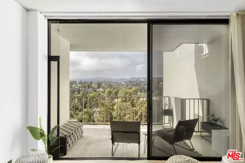 10433 Wilshire Blvd #808, Los Angeles, CA 90024