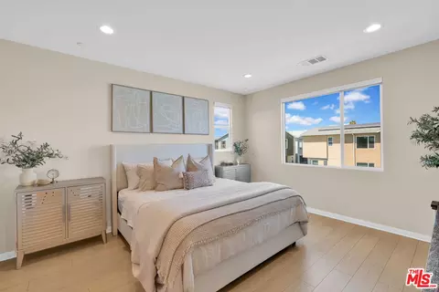 922 E 3rd St, Santa Ana, CA 92701 photo 18