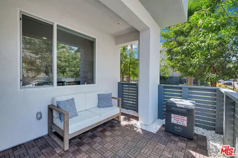 922 E 3rd St, Santa Ana, CA 92701 photo 7