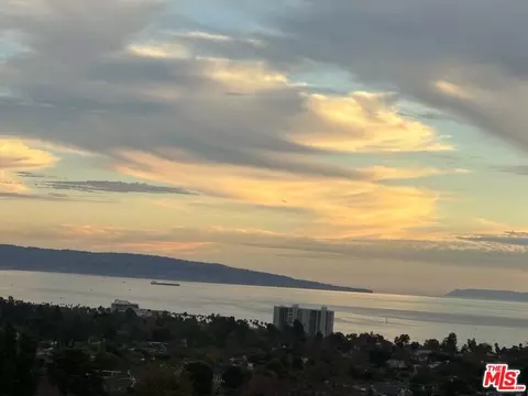 1271 Monument St, Pacific Palisades, CA 90272