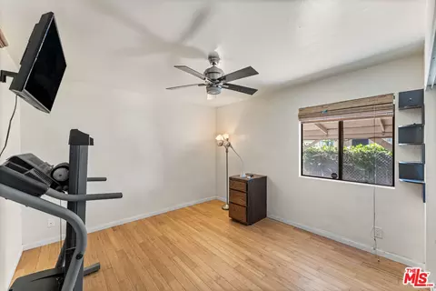 402 N Mckinley Ave, Oxnard, CA 93030 photo 32