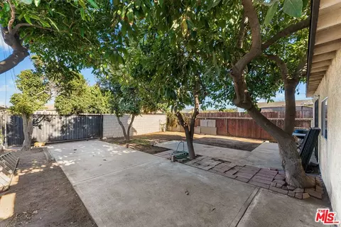 402 N Mckinley Ave, Oxnard, CA 93030 photo 38