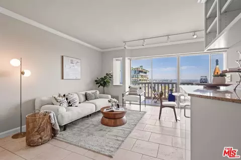 999 N Doheny Dr #806, West Hollywood, CA 90069