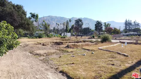 255 Ventura St, Altadena, CA 91001