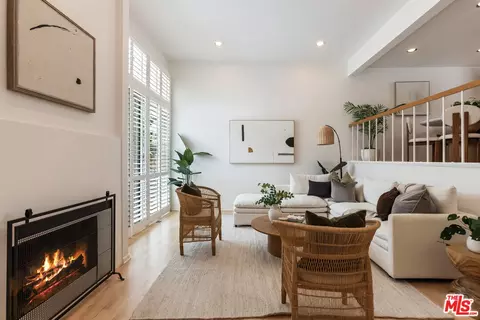 13230 Fiji Way #B, Marina Del Rey, CA 90292