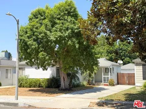 17517 Lemay Pl, Van Nuys, CA 91406