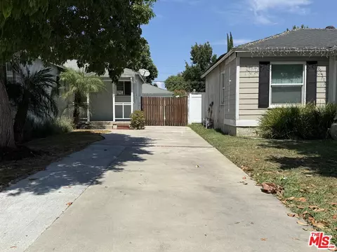 Exterior - 17517 Lemay Pl, Van Nuys, CA 91406 photo 4 of 11