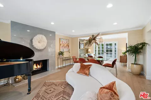 3156 Dona Emilia Dr, Studio City, CA 91604