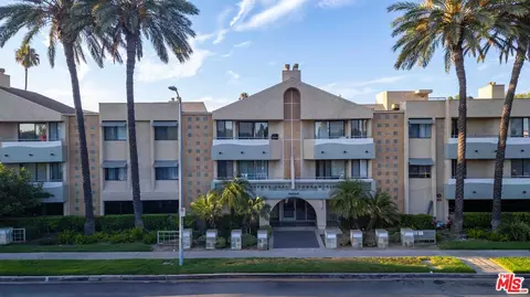 19009 Sherman Way #22, Reseda, CA 91335