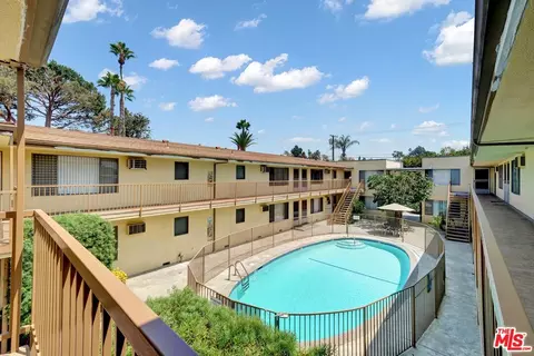 Exterior - 1241 Boynton St, Glendale, CA 91205 photo 5 of 7