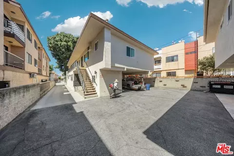 Exterior - 404 Porter St, Glendale, CA 91205 photo 9 of 10