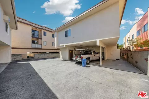 Exterior - 404 Porter St, Glendale, CA 91205 photo 8 of 10