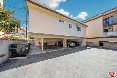 Exterior - 404 Porter St, Glendale, CA 91205 photo 7 of 10
