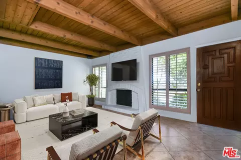 10126 Reseda Blvd #112, Northridge, CA 91324