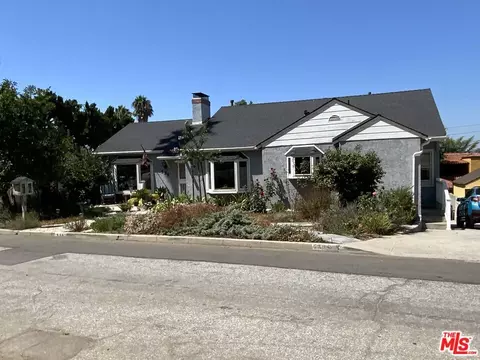 535 Woodbury Rd, Glendale, CA 91206