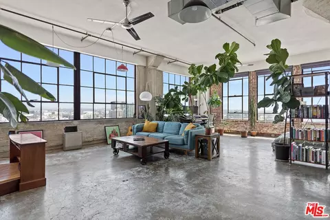 315 E 8th St #1106, Los Angeles, CA 90014