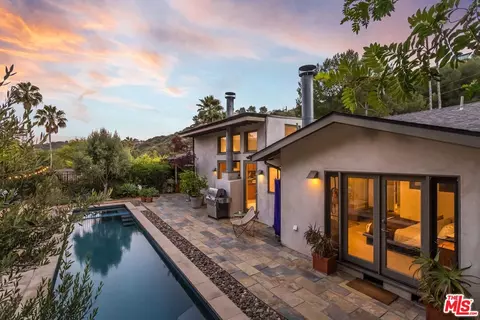 8631 Allenwood Rd, Los Angeles, CA 90046