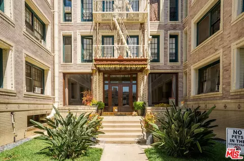 2121 James M Wood Blvd #415, Los Angeles, CA 90006