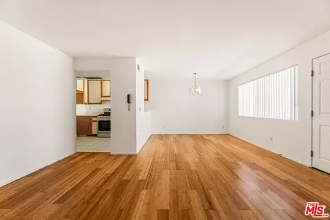 Living - 620 E Harvard Rd #H, Burbank, CA 91501 photo 3 of 7