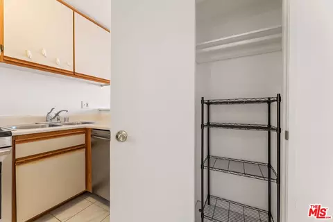 Other - 620 E Harvard Rd #H, Burbank, CA 91501 photo 5 of 13