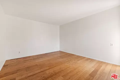 Bedroom - 620 E Harvard Rd #H, Burbank, CA 91501 photo 1 of 6
