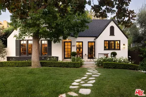 640 Lillian Way, Los Angeles, CA 90004