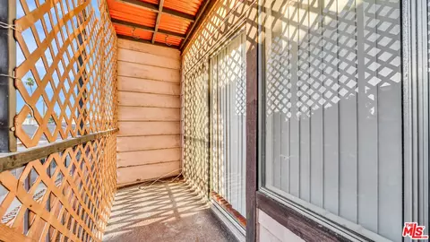 Exterior - 223 S Acacia Ave # 211, Compton, CA 90220 photo 1 of 3